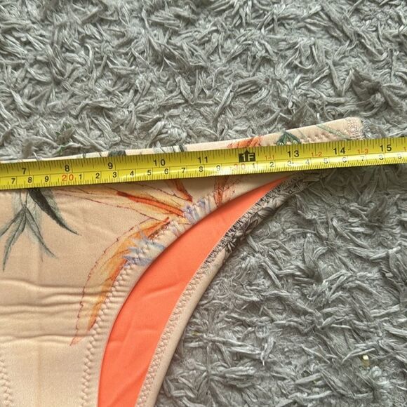 Triangl Swimwear Womens Cheeky Bikini Hipster Bottom Size S Floral Tan - Picture 7 of 8